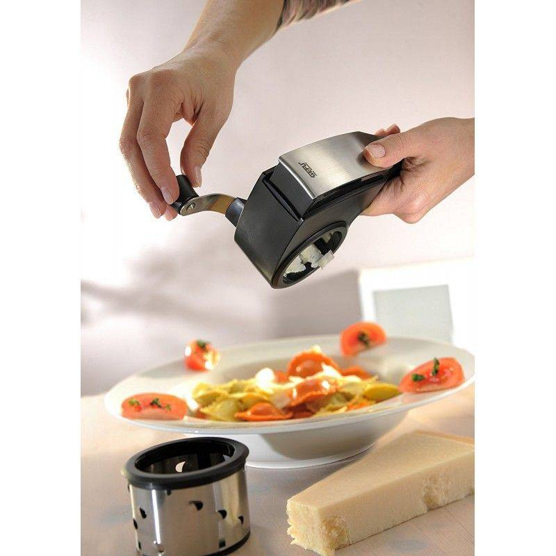 PECORINO LASER CUT Moulin râpe fromage manuel avec 2 tambours et récipient GEFU