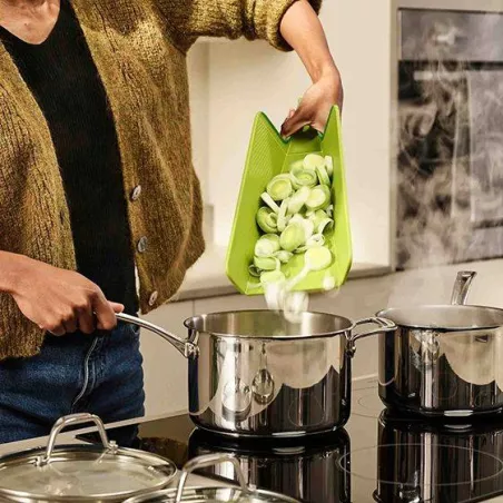 CHOP2POT Plus Planche à découper Modèle Moyen Joseph Joseph Vert
