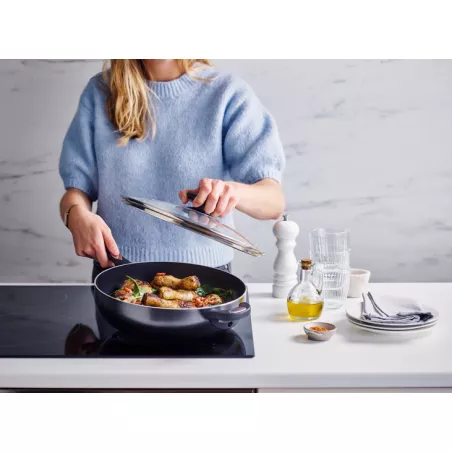 PRO INDUC Sauteuse Corps alu ép 3mm revêtement céramique Induction + Couvercle BEKA D28