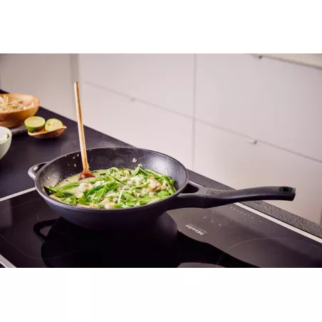 Staub - Wok Staub en fonte émaillée avec couvercle - 30 cm