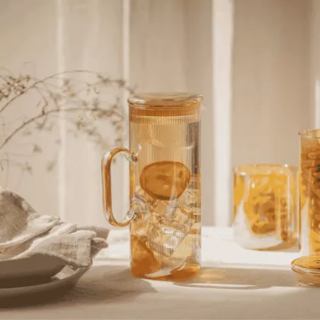 Carafe à eau en verre...